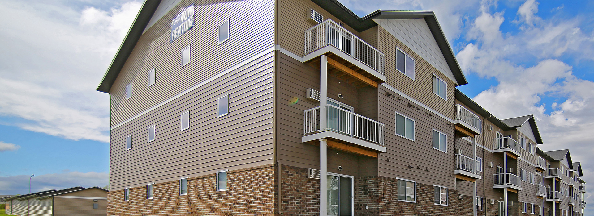 CASCADES AT MANDAN APARTMENTS EagleRidge Development